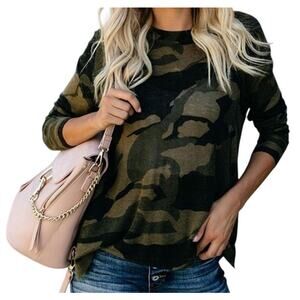 Vici Editor in Chief Lightweight Camo Side Zip Hem Luxury Pullover Sweater Small